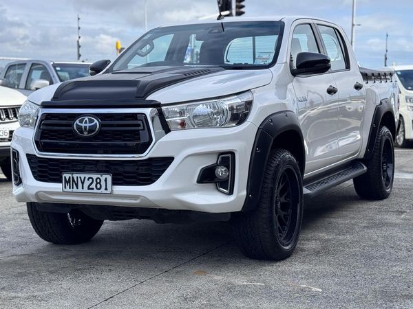 2019 Toyota HILUX SR TD DC 2.8DT/4WD Carousel 2