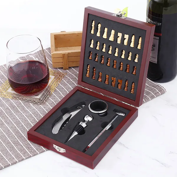 4 Pcs Bar Accessories Set With Chess