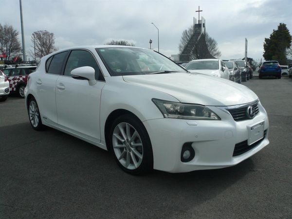 2013 Lexus CT200H 1800cc hybrid leather 8 airbags abs alloys Carousel 12