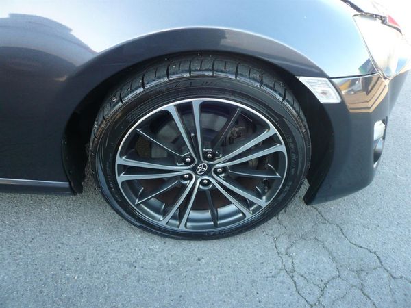 2012 Toyota 86 2000cc RWD automatic airbags abs alloys Carousel 4