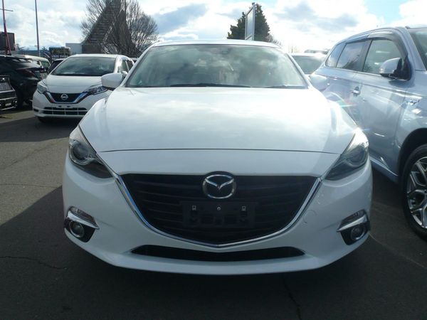 2014 Mazda Axela 6 speed 1500cc skyactive airbags abs Carousel 6