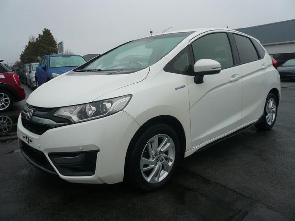 2014 Honda Fit 1500cc hybrid airbags abs alloys automatic