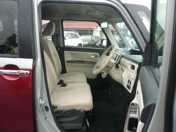 2017 Daihatsu Move Canbus 660cc automatic airbags abs Carousel 1