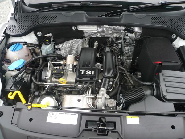 2015 Volkswagen beetle 1200cc turbo automatic alloys airbags Carousel 4