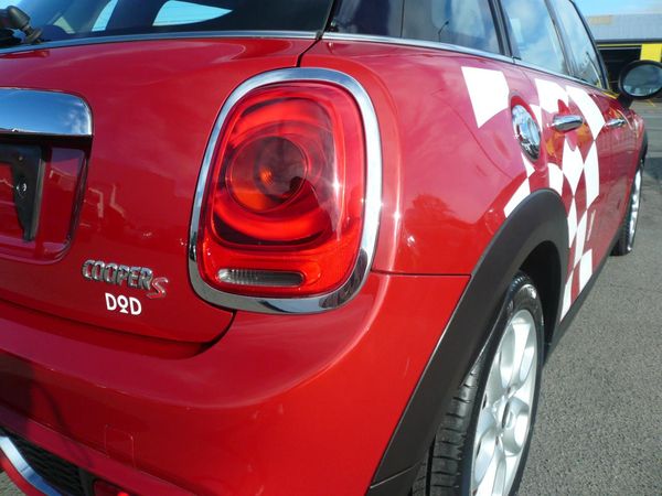 2015 Mini Cooper 2000cc turbo 5 door airbags abs alloys Carousel 9