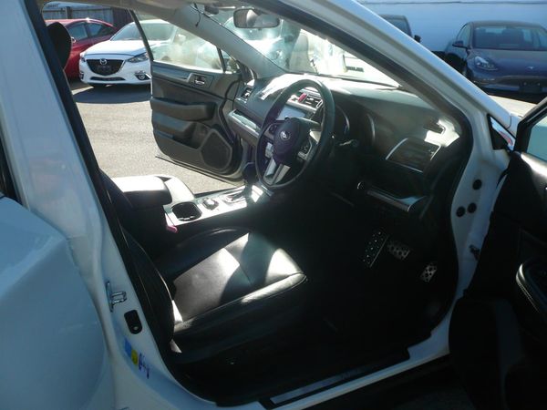 2015 Subaru OUTBACK 2500cc leather heated seats airbags abs alloys cruise control Carousel 17