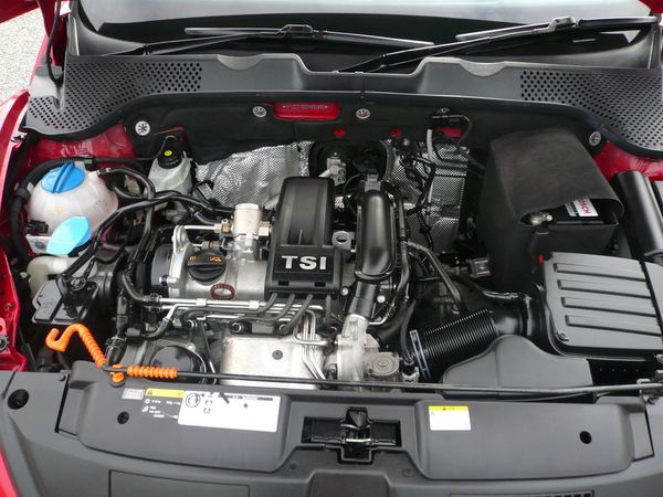 2013 Volkswagen beetle 1200cc turbo automatic alloys airbags Carousel 4