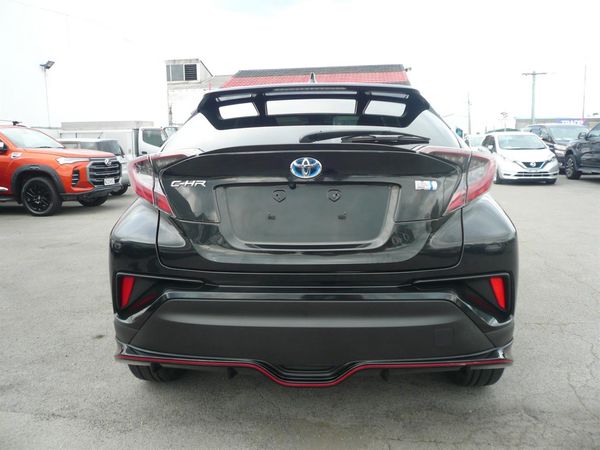 2017 Toyota C-HR 1800cc hybrid bodykits alloys abs airbags automatic Carousel 11