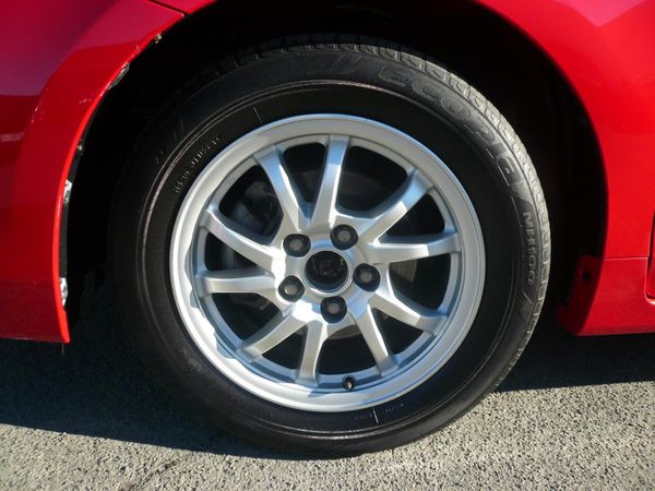 2015 Toyota Prius Alpha 1800cc hybrid automatic 8 airbags abs alloys Carousel 1