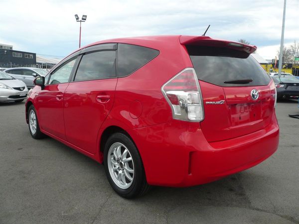 2015 Toyota Prius Alpha 1800cc hybrid automatic 8 airbags abs alloys Carousel 7