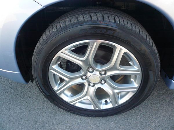 2013 Mitsubishi Outlander 2000cc phev hybrid half leather alloys 6 airbags automatic Carousel 6