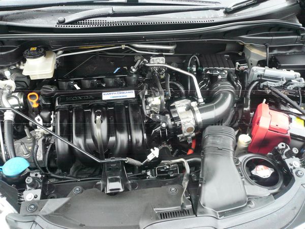 2014 Honda Fit 1500cc hybrid airbags abs alloys automatic Carousel 4
