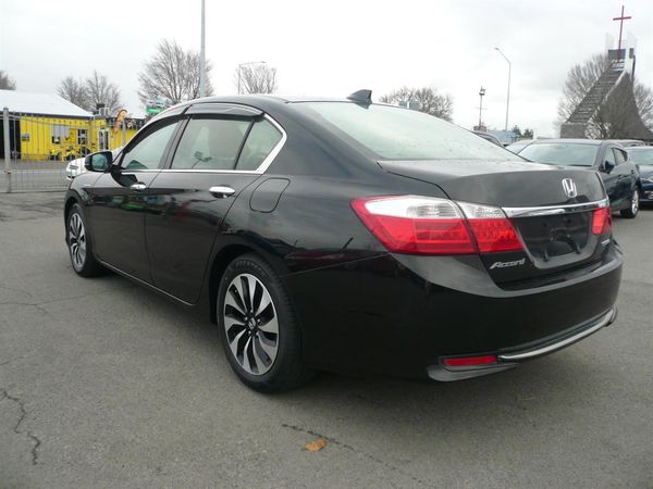 2013 Honda Accord 2000cc hybid automatic abs alloys airbags Carousel 10