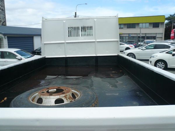2016 Hino Ranger 3.7 tonnes tip truck 46kms certified 6 speed Carousel 11