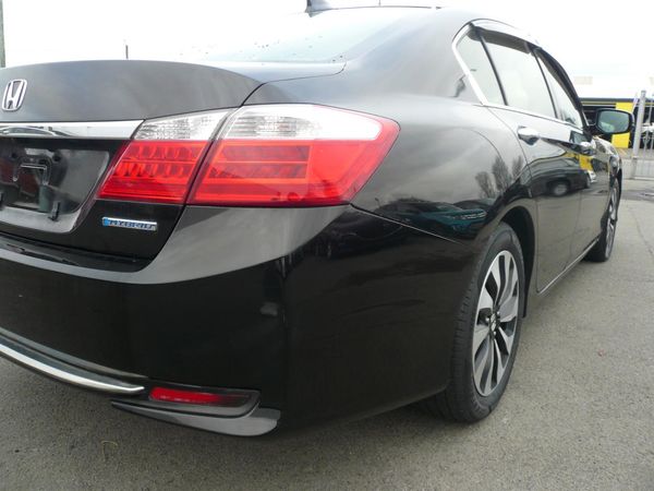 2013 Honda Accord 2000cc hybid automatic abs alloys airbags Carousel 7