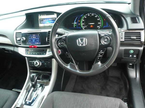 2013 Honda Accord 2000cc hybid automatic abs alloys airbags Carousel 13