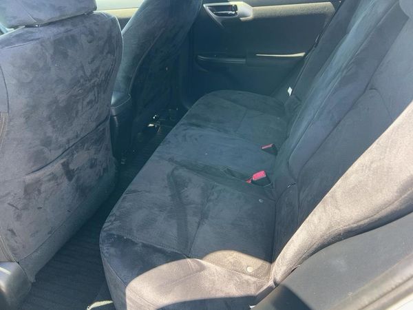 2012 Lexus CT200H 1800cc hybrid 8 airbags abs alloys smooth and economy Carousel 5