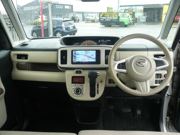 2017 Daihatsu Move Canbus 660cc automatic airbags abs Carousel 17