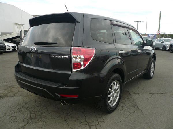 2012 Subaru Forester 2000cc 5 speed 4wd airbags abs alloys Carousel 10