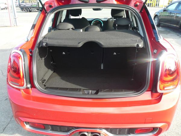 2015 Mini Cooper 2000cc turbo 5 door airbags abs alloys Carousel 4