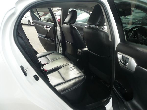 2013 Lexus CT200H 1800cc hybrid leather 8 airbags abs alloys Carousel 1