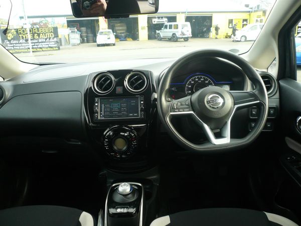 2017 Nissan Note E power 1200cc 360 camera automatic Carousel 14