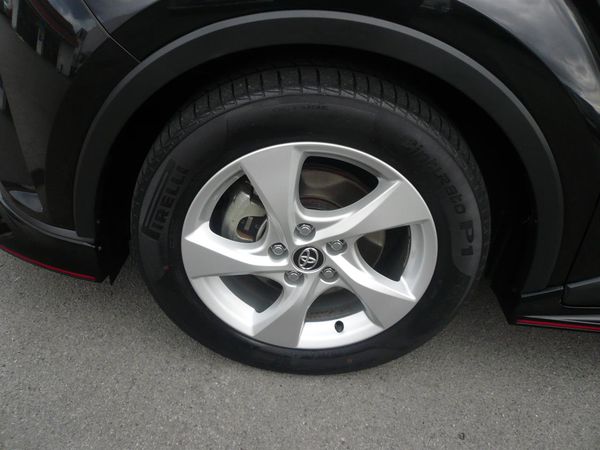 2017 Toyota C-HR 1800cc hybrid bodykits alloys abs airbags automatic Carousel 5