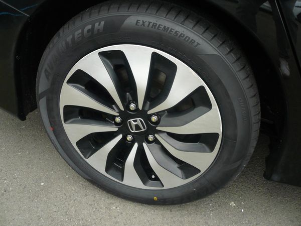 2013 Honda Accord 2000cc hybid automatic abs alloys airbags Carousel 3
