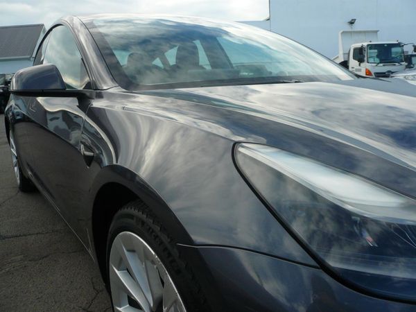 2021 Tesla Model 3 4wd long range CCS converted leather alloys Carousel 6