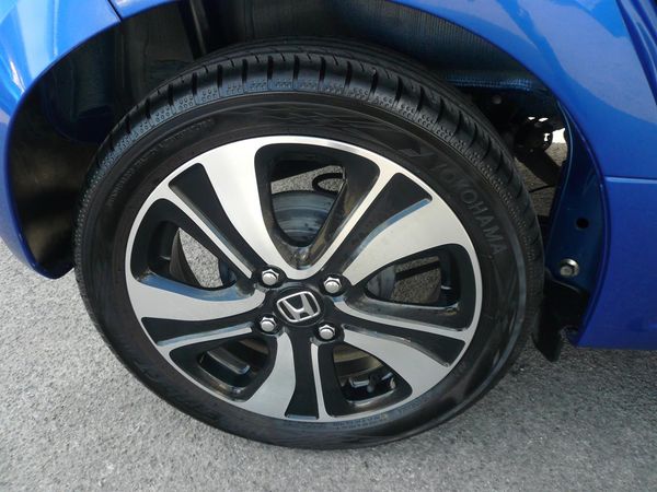 2015 Honda N-ONE 660cc turbo paddle shift airbags abs alloys Carousel 4