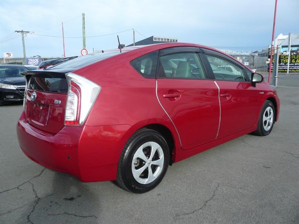 2014 Toyota Prius 1800cc hybrid electric seats cruise control 8 airbags abs Carousel 14