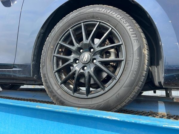 2014 Mazda Axela 6 speed 1500cc skyactive 6 airbags abs Carousel 9