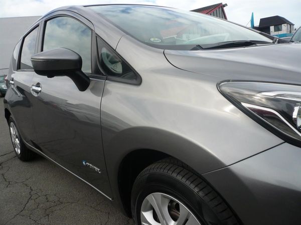 2017 Nissan Note E power 1200cc 360 camera automatic Carousel 6