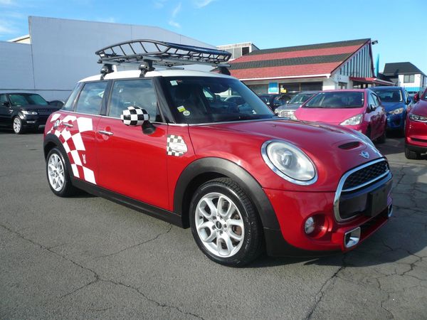 2015 Mini Cooper 2000cc turbo 5 door airbags abs alloys Carousel 11
