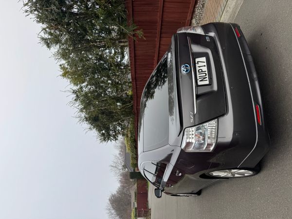 Toyota Sai 2010 Carousel 2