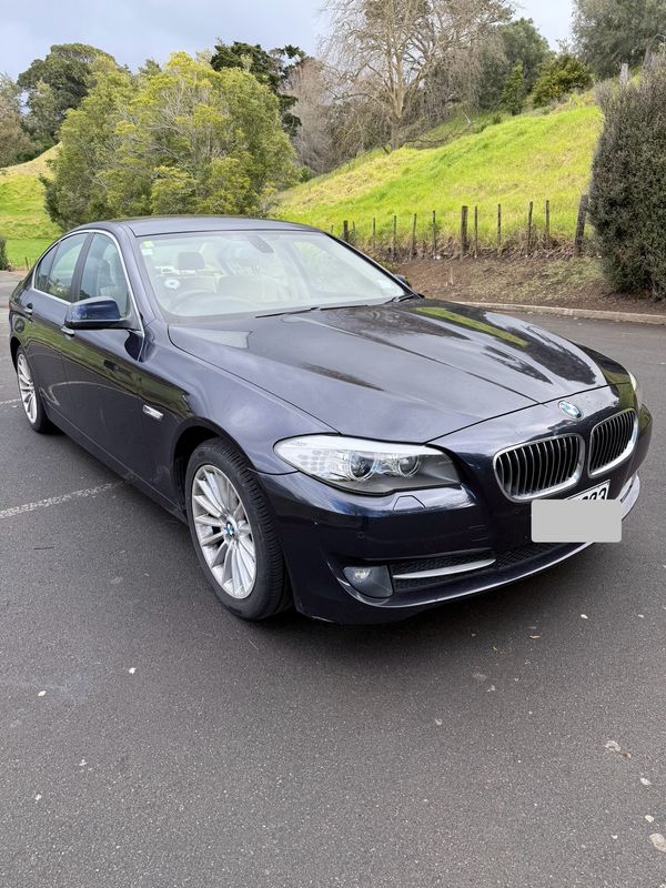 BMW 523i 2011 f10 generation Carousel 8