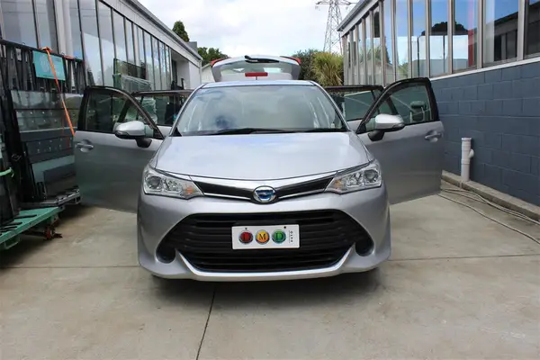 2015 Toyota Fielder COROLLA HYBRID Station Wagon Automatic Carousel 6