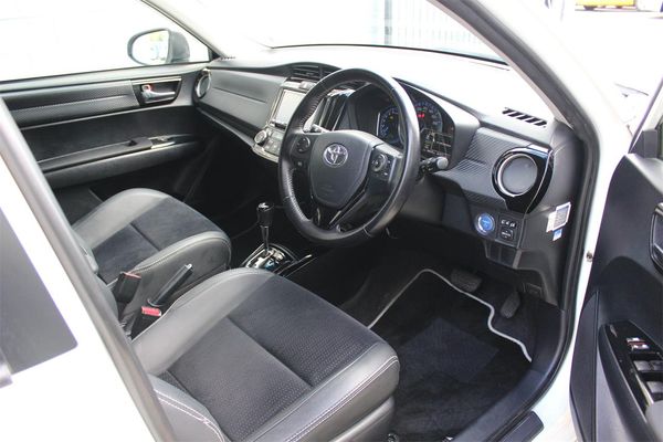 2015 Toyota Corolla FIELDER HYBRID G WXB Aero Tourer Station Wagon Automatic Carousel 1