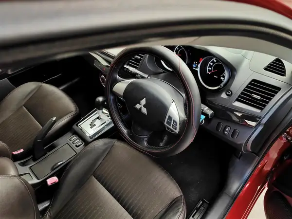 2015 Mitsubishi Galant FORTIS 4WD Carousel 3