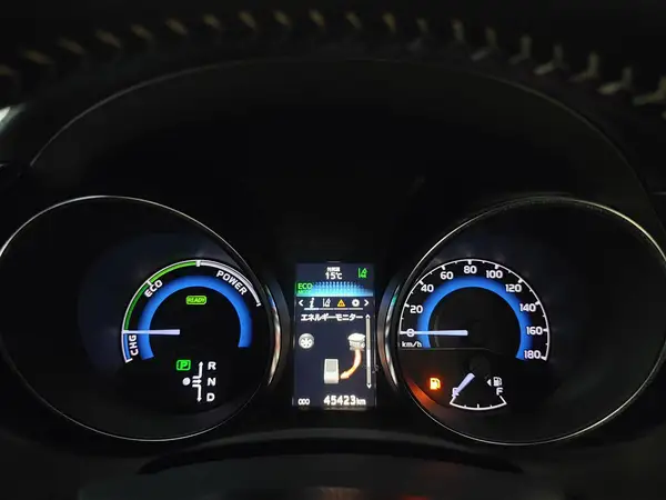 2016 Toyota Corolla AURIS Carousel 1