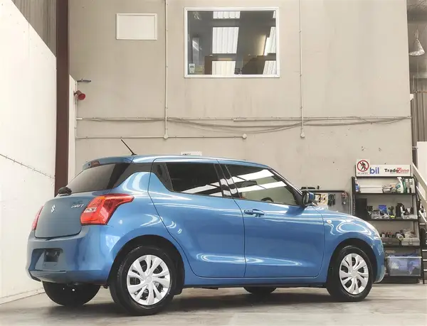 2017 Suzuki Swift XG Carousel 5