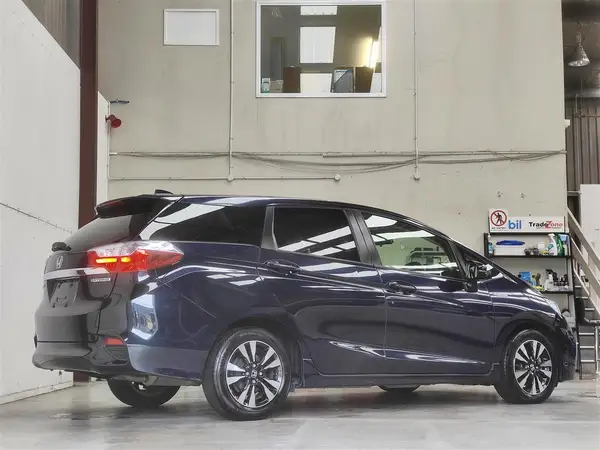 2016 Honda Shuttle Hybrid X STYLE EDITION Carousel 6