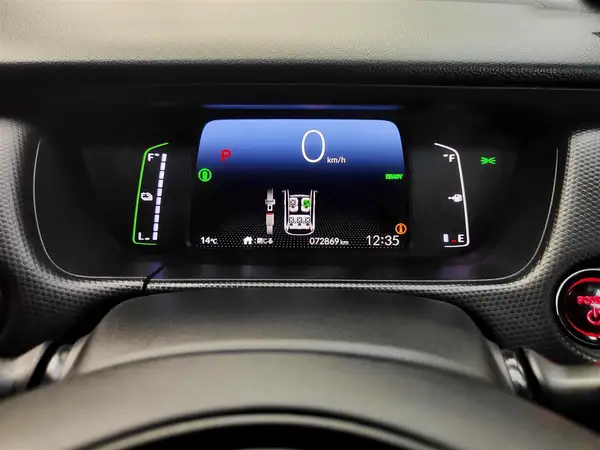 2021 Honda Fit EHEV HYBRID Carousel 2