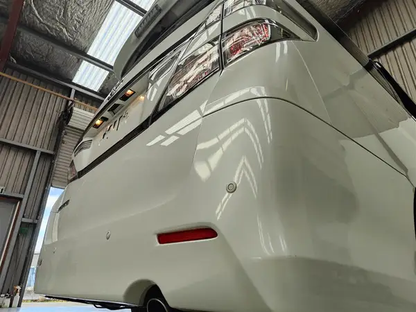 2012 Toyota Vellfire 2.4Z Carousel 3