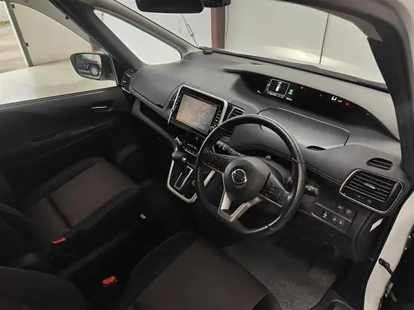 2017 Nissan Serena S-HYBRID/HIGHWAY STAR/POWER DOORS/8 SEATER/360 CAMERA Station Wagon Automatic Carousel 6