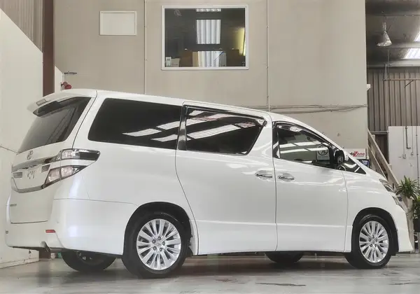 2012 Toyota Vellfire 2.4Z Carousel 5