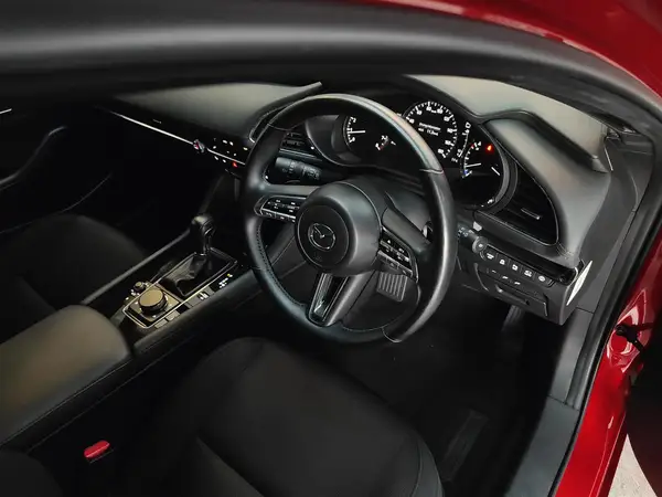 2020 Mazda 3 FASTBACK 20S PRO ACTIVE TOURING SELECTION Carousel 3