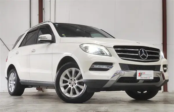 2013 Mercedes-Benz ML 350 V6 DIESEL/AWD/BLUETEC/LEATHERVERY TIDY RV/SUV Automatic