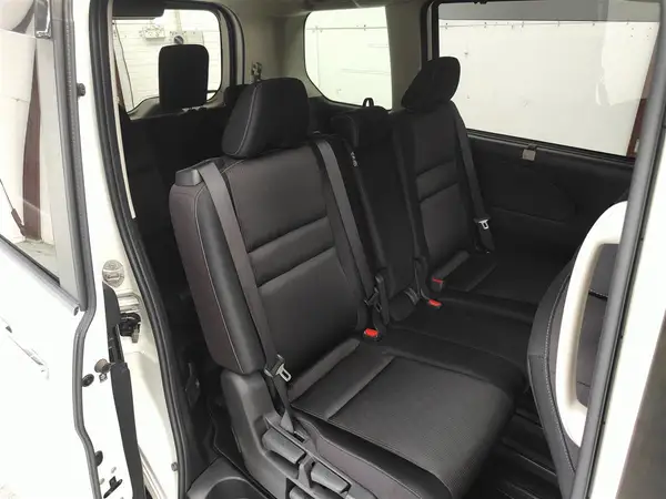 2017 Nissan Serena S-HYBRID/HIGHWAY STAR/POWER DOORS/8 SEATER/360 CAMERA Station Wagon Automatic Carousel 8