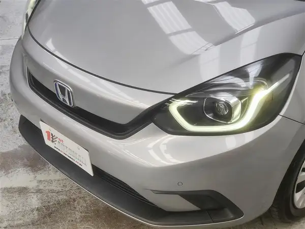 2021 Honda Fit EHEV HYBRID Carousel 9